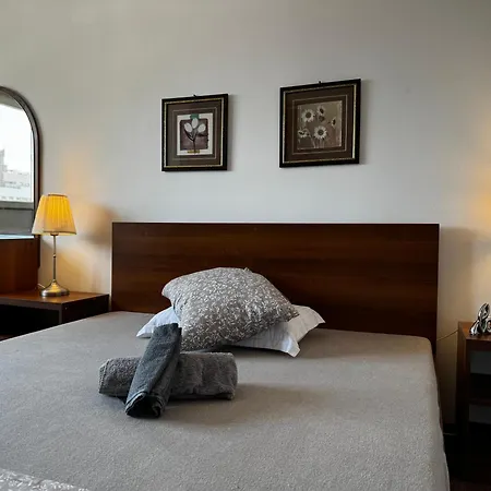 Palace Of Parliament 3 By Chr Luxury Property * בוקרשט