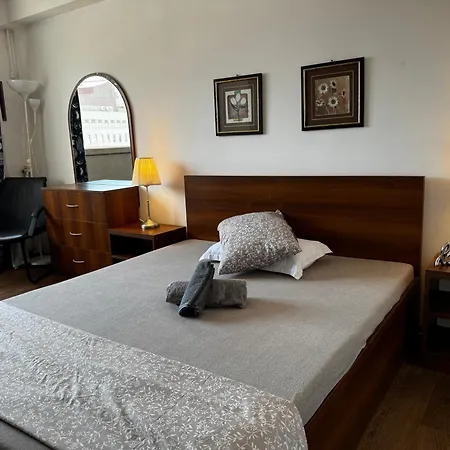 Palace Of Parliament 3 By Chr Luxury Property בוקרשט